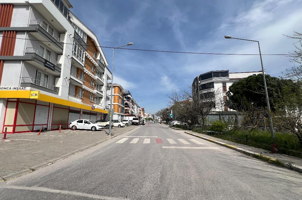 PLEVNE MAH ÖĞRETMEN EVİ KARŞISI SATILIK ARA KAT EŞYALI 1+1 DAİRE