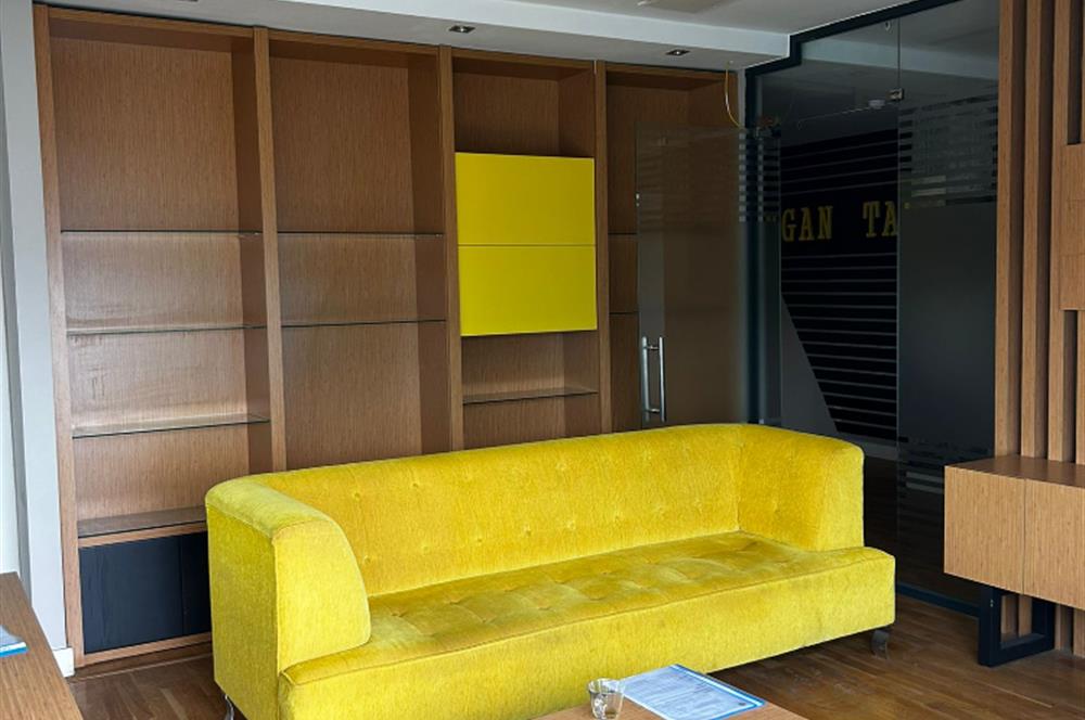 MAHALL ANKARA'DA PRESTİJLİ LOKASYONDA EŞYALI OFİS