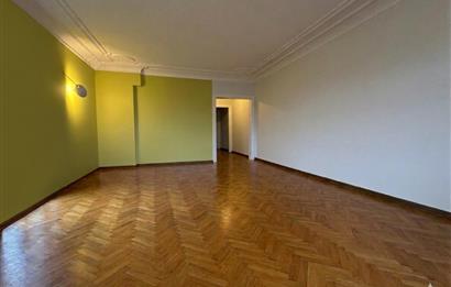 TEŞVİKİYE'DE KİRALIK 2+1 DAİRE