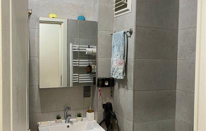 CENTURY 21'DEN KARACAÖMER MH. GENİŞ FERAH SATILIK 2+1 FIRSAT DAİRE