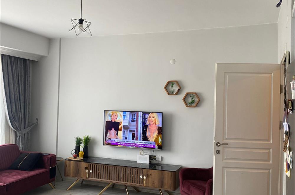 CENTURY 21'DEN KARACAÖMER MH. GENİŞ FERAH SATILIK 2+1 FIRSAT DAİRE