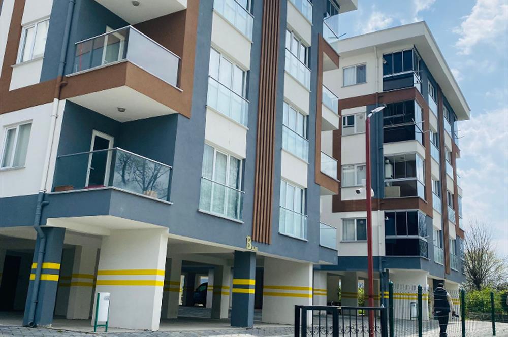 CENTURY 21'DEN KARACAÖMER MH. GENİŞ FERAH SATILIK 2+1 FIRSAT DAİRE