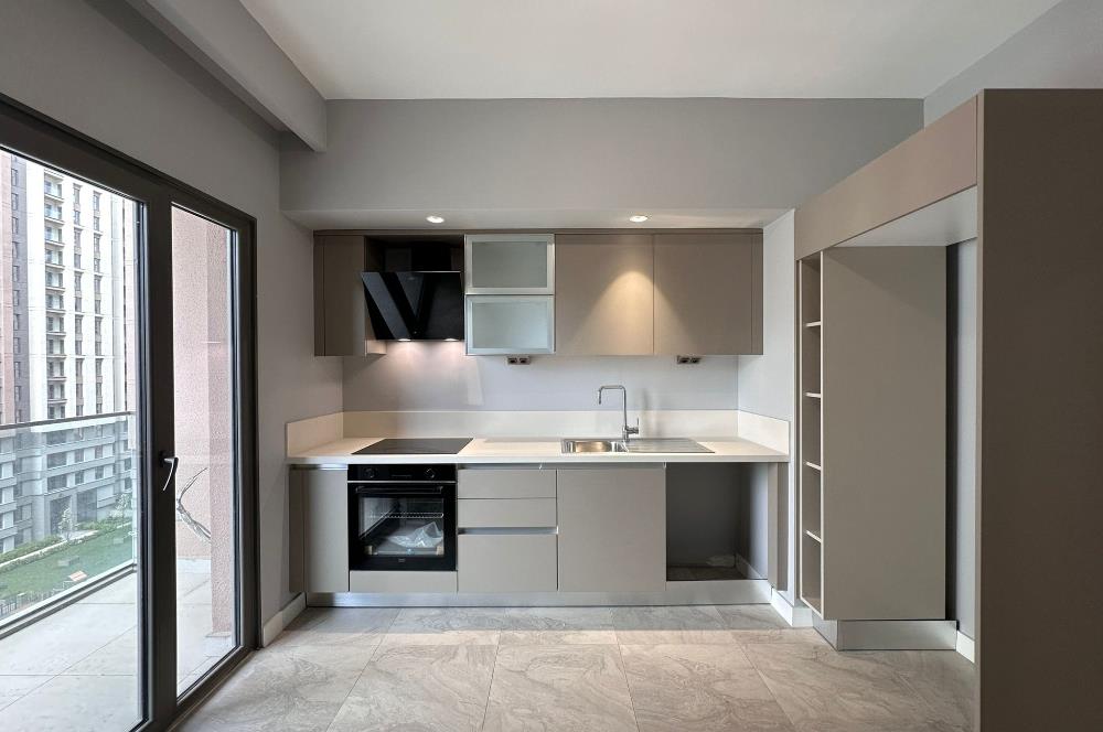 C21 ROOF'DAN YENİ FİKİRTEPE 16.ETAP KAPALI MUTFAK 2+1 KİRALIK