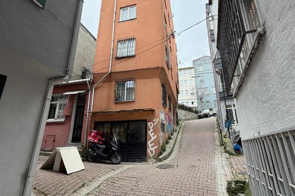 Beşiktaş Merkez'de 1+1 Satılık Daire