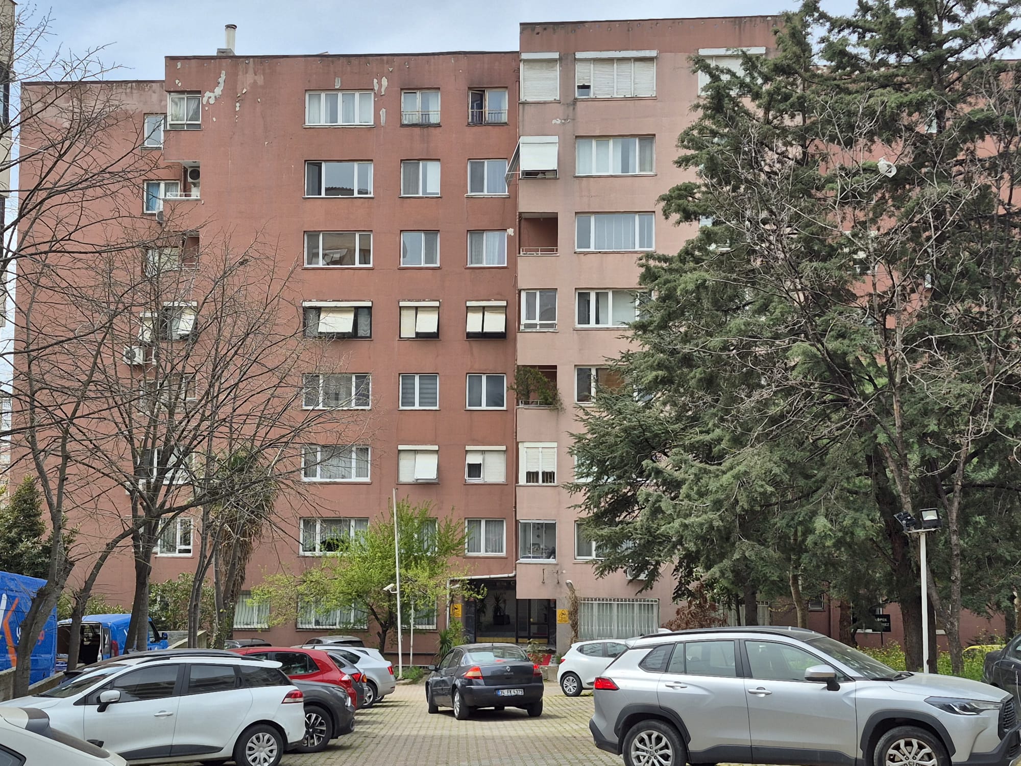 Beşiktaş Gayrettepe'de Şehir Manzaralı 3+1 Kiralık Daire