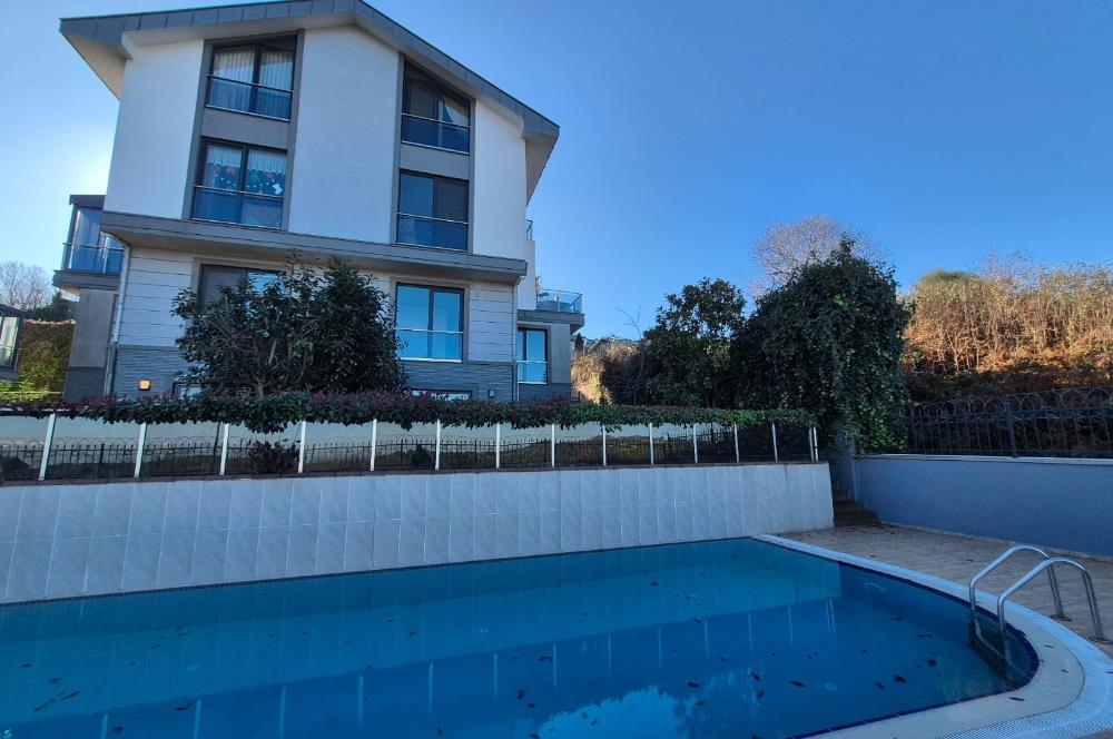 3+1 Panoramik Deniz Manzaralı, Havuz Cepheli Bahçe Dubleksi