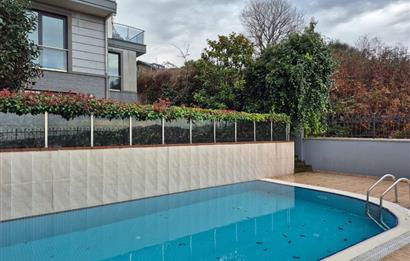 3+1 Panoramik Deniz Manzaralı, Havuz Cepheli Bahçe Dubleksi