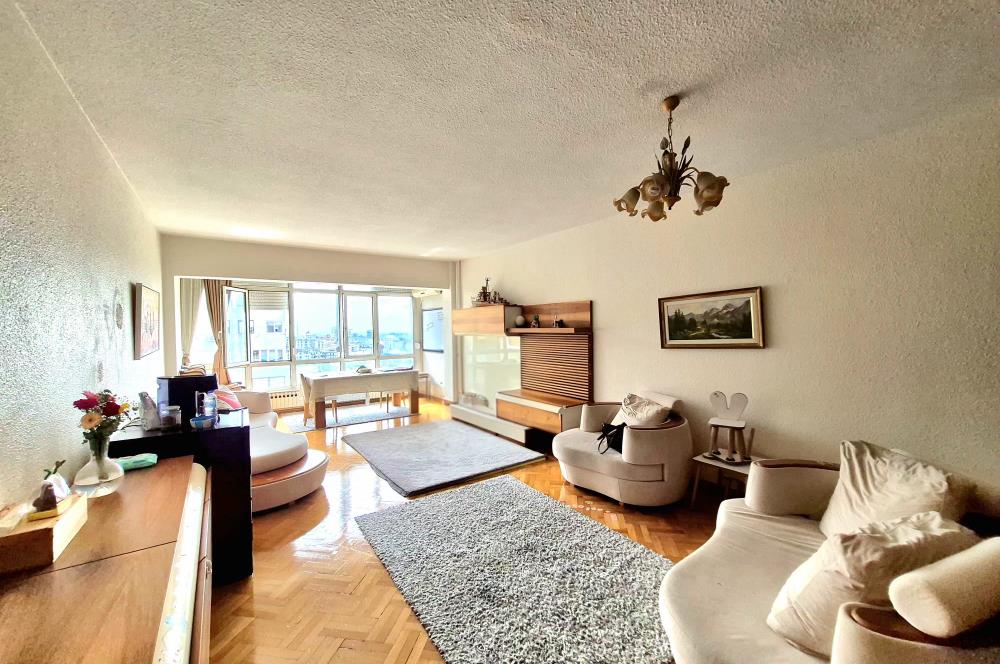 Beşiktaş Gayrettepe'de Şehir Manzaralı 3+1 Kiralık Daire