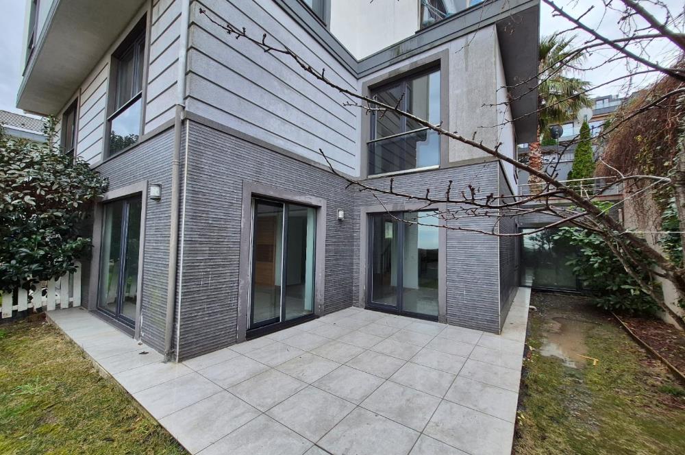 3+1 Panoramik Deniz Manzaralı, Havuz Cepheli Bahçe Dubleksi