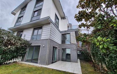 3+1 Panoramik Deniz Manzaralı, Havuz Cepheli Bahçe Dubleksi