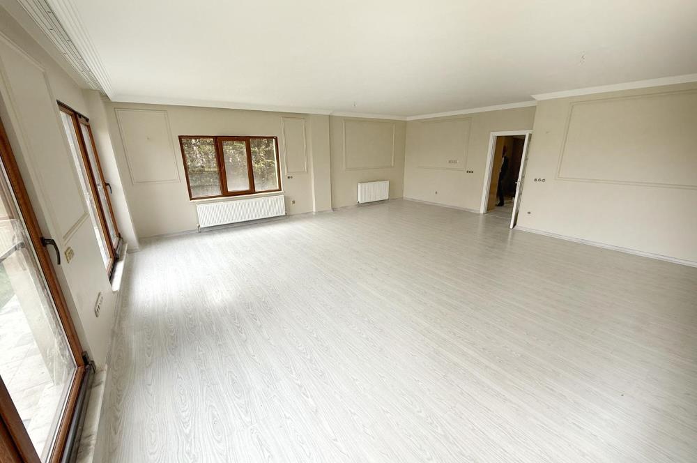 Zekeriyaköy'de Kiralık Tam Müstakil Villa