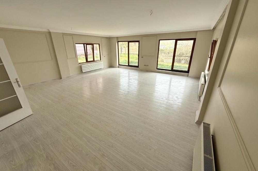 Zekeriyaköy'de Kiralık Tam Müstakil Villa