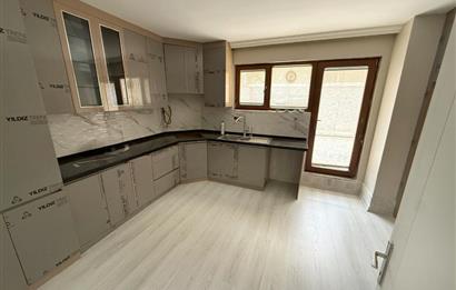 Zekeriyaköy'de Kiralık Tam Müstakil Villa