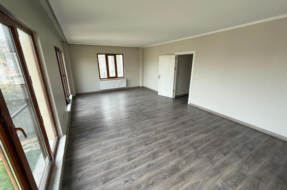 Zekeriyaköy'de Kiralık Tam Müstakil Villa