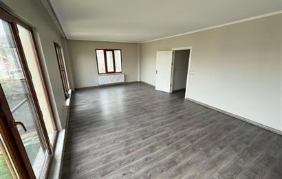 Zekeriyaköy'de Kiralık Tam Müstakil Villa