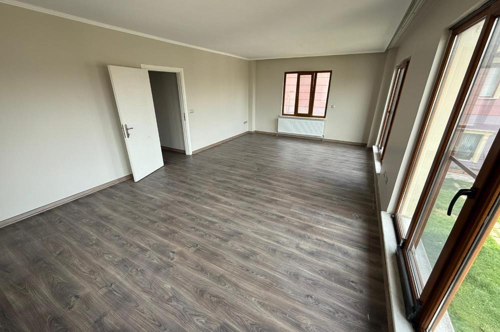 Zekeriyaköy'de Kiralık Tam Müstakil Villa