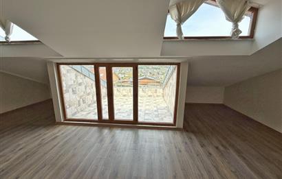 Zekeriyaköy'de Kiralık Tam Müstakil Villa