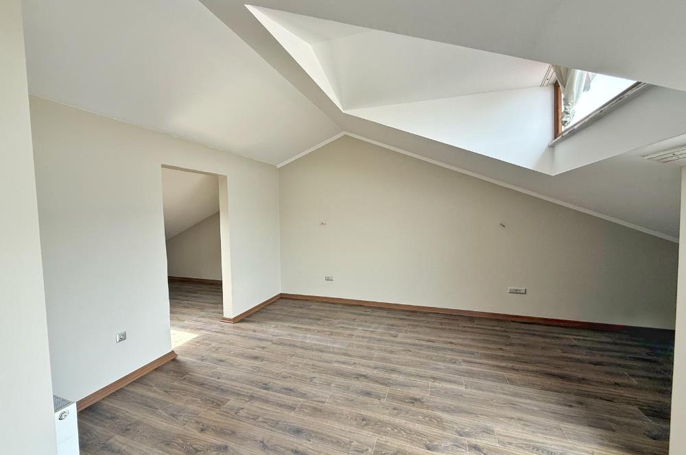 Zekeriyaköy'de Kiralık Tam Müstakil Villa