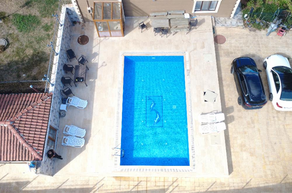 Zekeriyaköy'de Kiralık Tam Müstakil Villa