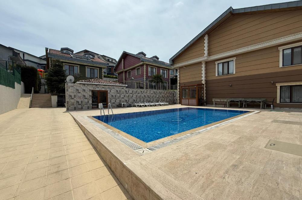 Zekeriyaköy'de Kiralık Tam Müstakil Villa