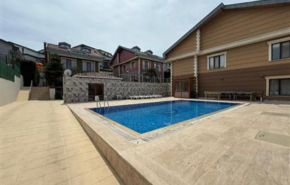 Zekeriyaköy'de Kiralık Tam Müstakil Villa