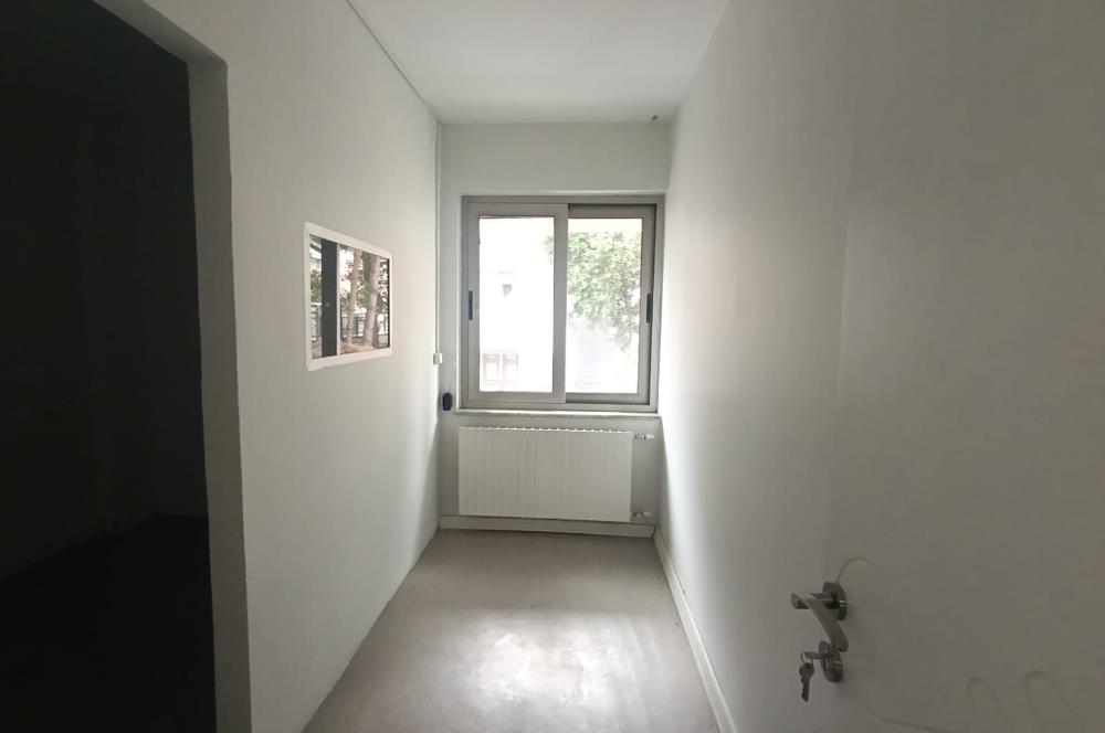 C21 LOFT'TAN KIBRISŞEHİTLERİ CADDESİNDE KİRALIK 2 KATLI İŞYERİ