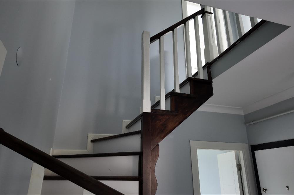 C21 NEXAR'DAN KEMERBURGAZ MİTHATPAŞA'DA TERASLI DUBLEKS