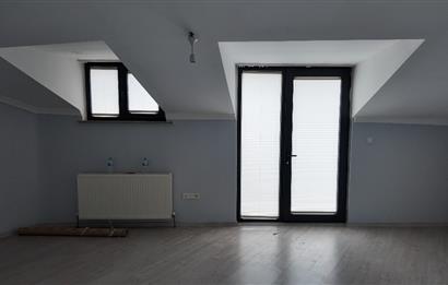 C21 NEXAR'DAN KEMERBURGAZ MİTHATPAŞA'DA TERASLI DUBLEKS