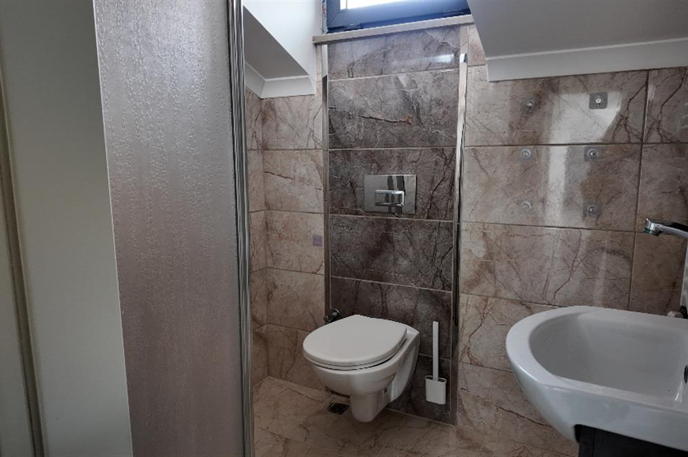 C21 NEXAR'DAN KEMERBURGAZ MİTHATPAŞA'DA TERASLI DUBLEKS