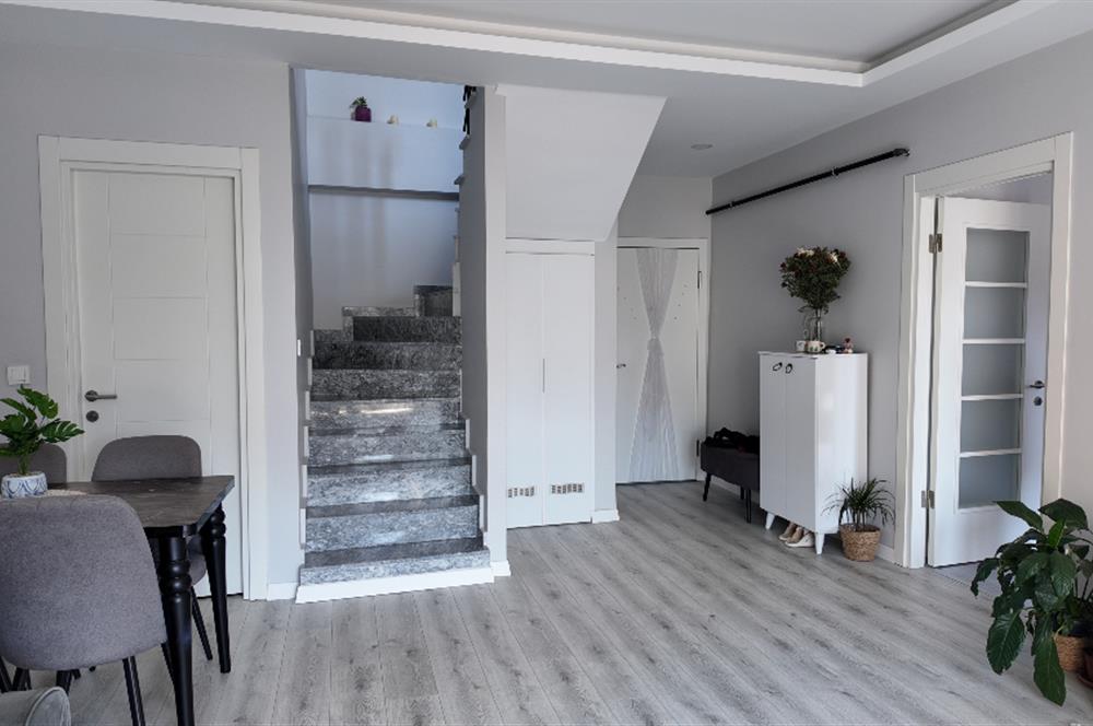 C21 NEXAR'DAN ÜSKÜDAR BULGURLU METRO YAKINI YENİ FERAH DUBLEKS