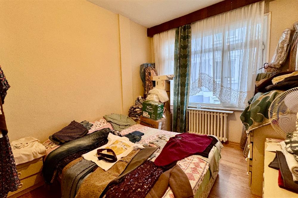 KADIKÖY | MERDİVENKÖY MAH. | YATIRIMLIK HİSSELİ SATIŞ FIRSATI