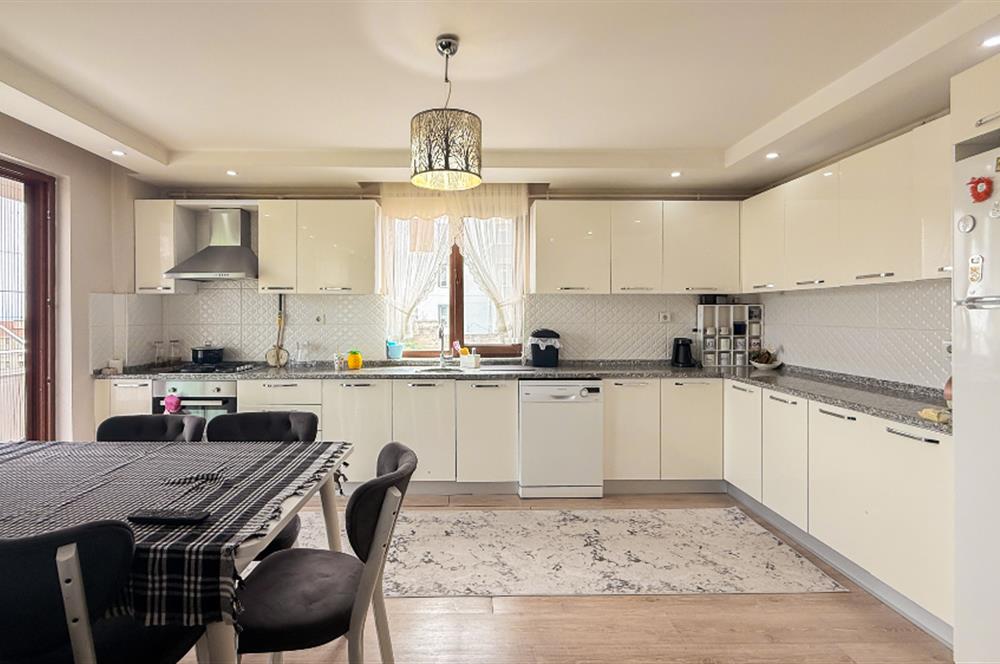 CENTURY21 BAL'DAN SATILIK BİNA