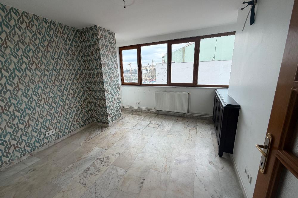 Kadıköy Rıhtım Deniz manzaralı ofis 