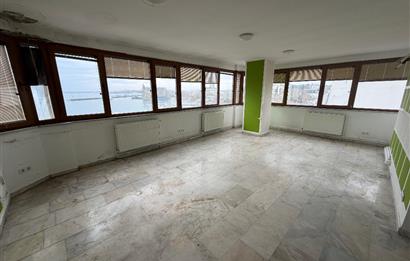 Kadıköy Rıhtım Deniz manzaralı ofis 