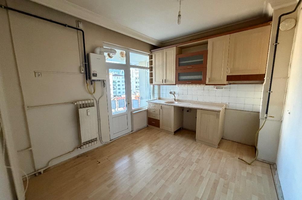 Yeşilyolda mükemmel konumlu 3+1 Kiralık daire