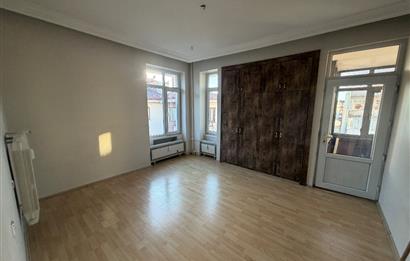 Yeşilyolda mükemmel konumlu 3+1 Kiralık daire