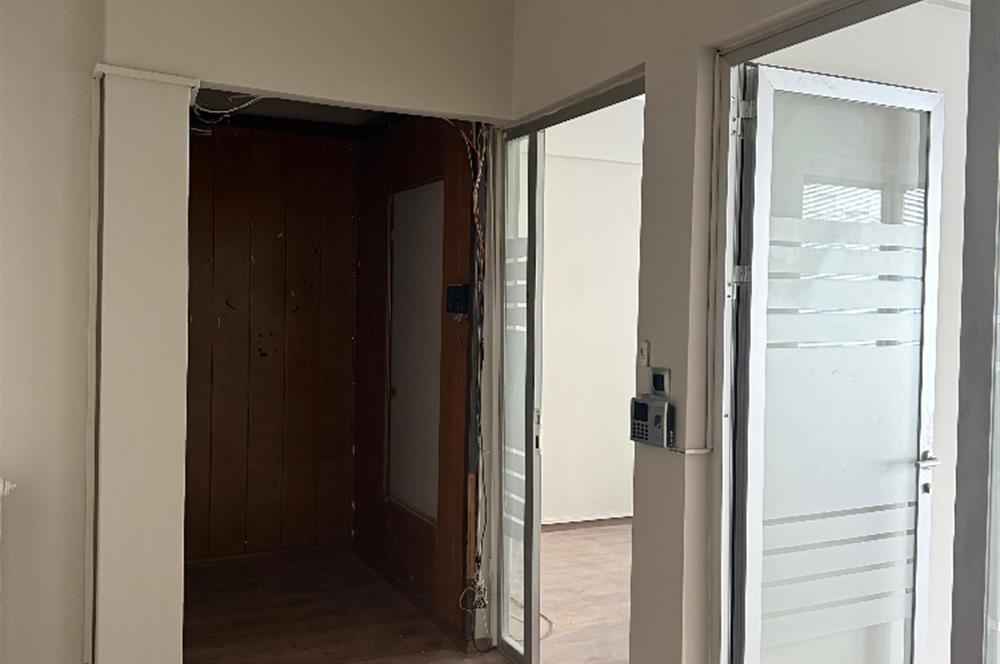 TAKSİMDE 4+1 KİRALIK OFİS