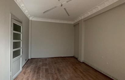 TAKSİMDE 4+1 KİRALIK OFİS