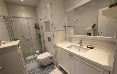 CADDEBOSTAN SAHİLDE FULL DENİZ MANZARALI 5+1 DUBLEKS DAİRE