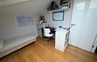 CADDEBOSTAN SAHİLDE FULL DENİZ MANZARALI 5+1 DUBLEKS DAİRE