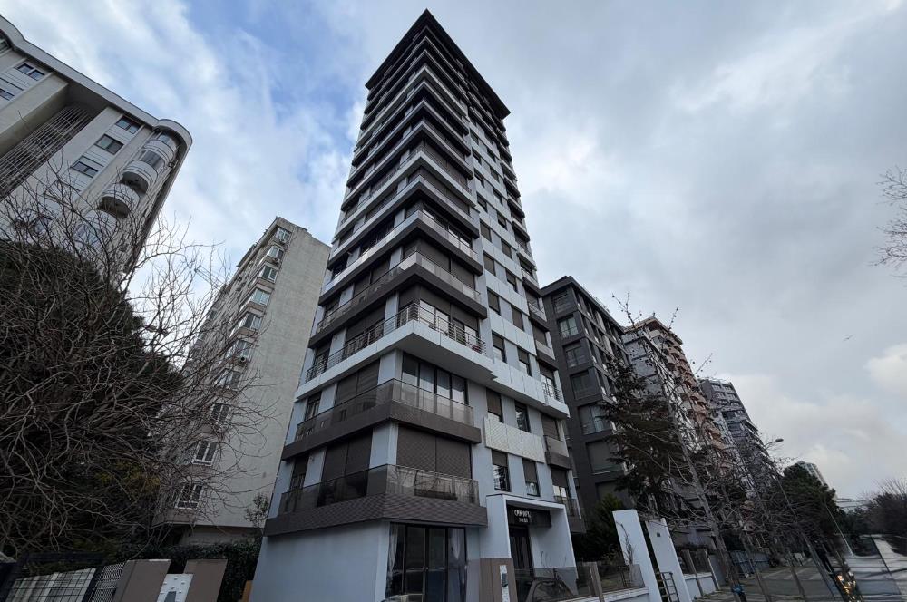 CADDEBOSTAN SAHİLDE FULL DENİZ MANZARALI 5+1 DUBLEKS DAİRE