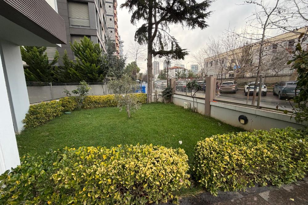 CADDEBOSTAN SAHİLDE FULL DENİZ MANZARALI 5+1 DUBLEKS DAİRE