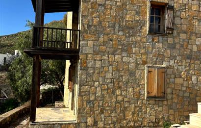 Gümüşlük Peksimet'te Taş Mimarili, Bahçeli 2+1 Dubleks