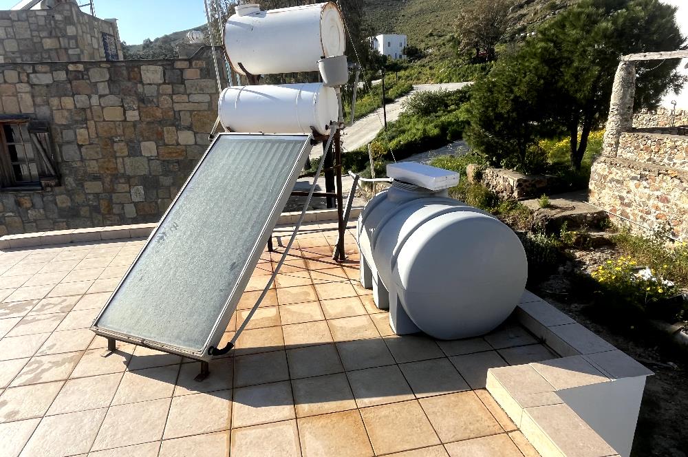 Gümüşlük Peksimet'te 2 Tapulu, 150m² Bahçeli Taş Ev