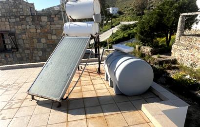 Gümüşlük Peksimet'te 2 Tapulu, 150m² Bahçeli Taş Ev