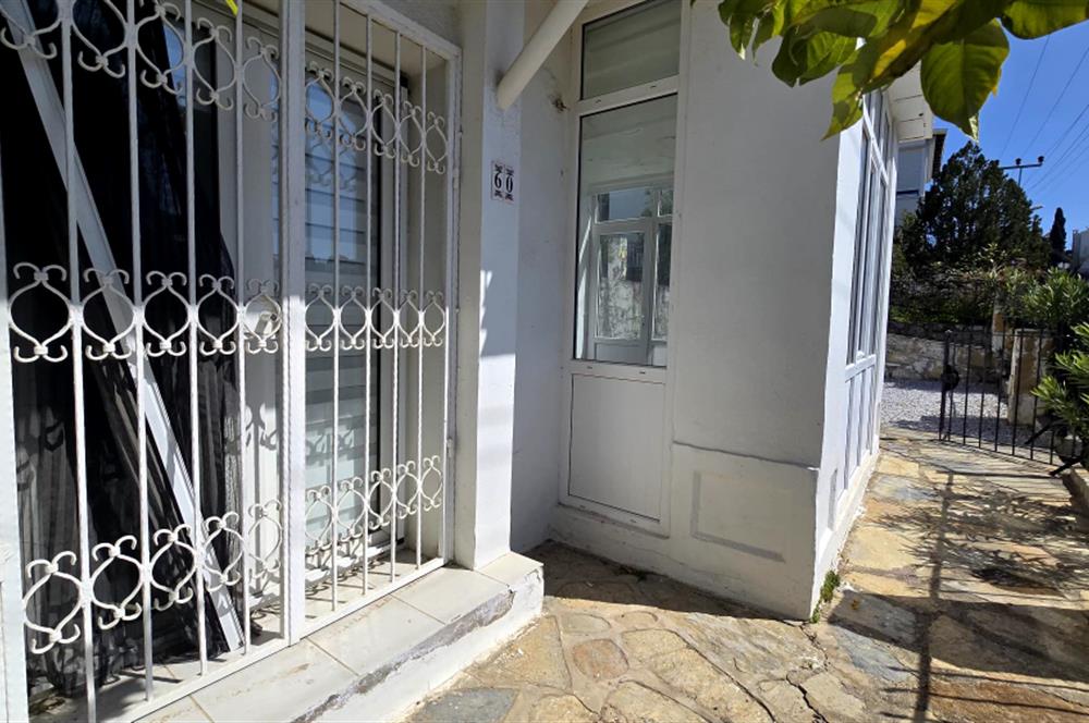 Bitez'de Bahçe Katı 2+1 Kiralık Daire - 80m²