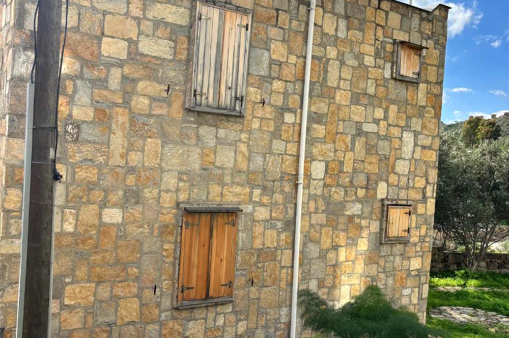 Gümüşlük Peksimet'te Taş Mimarili, Bahçeli 2+1 Dubleks