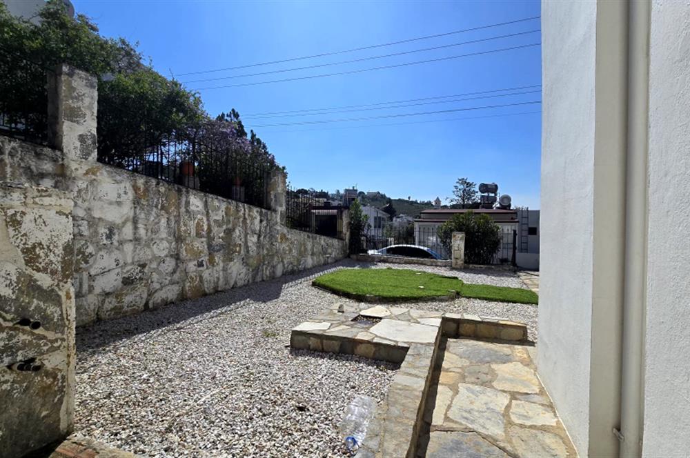 Bitez'de Bahçe Katı 2+1 Kiralık Daire - 80m²