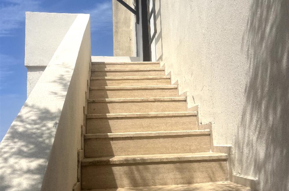 Yalıkavak'ta Deniz Manzaralı, Tadilatlı 2+1 Kiralık Daire 