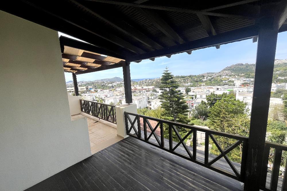 Yalıkavak'ta Deniz Manzaralı, Tadilatlı 2+1 Kiralık Daire 